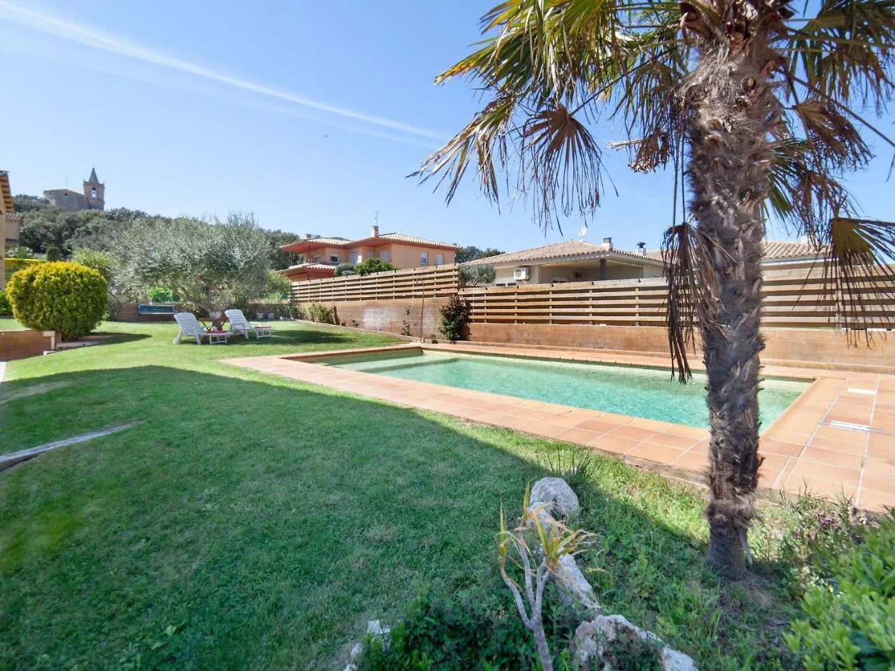 Holiday Home Villa Chari Montrás