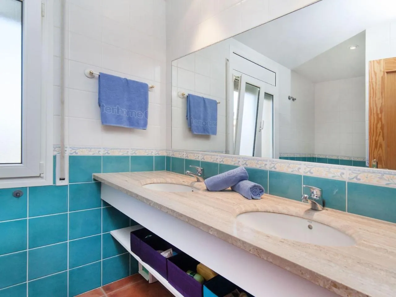 Holiday Home Villa Chari Montrás